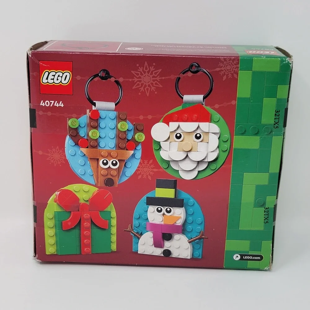 LEGO 40744 Christmas Ornament Selection 153pcs Building Toy - New Sealed
